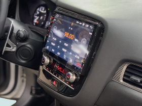 Рамка MITSUBISHI Outlander 2021+ 10 дюймов
